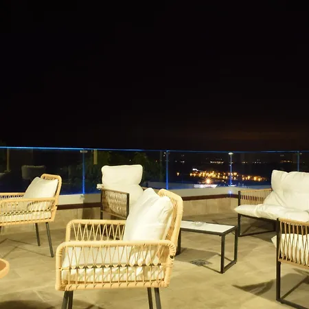 Hotel Pachico 2*