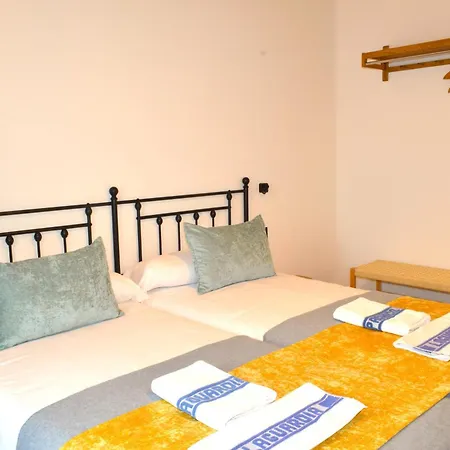 Pachico Hotel 2*