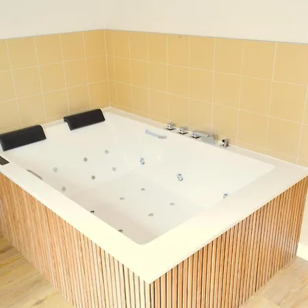 ホテル Pachico La Guardia